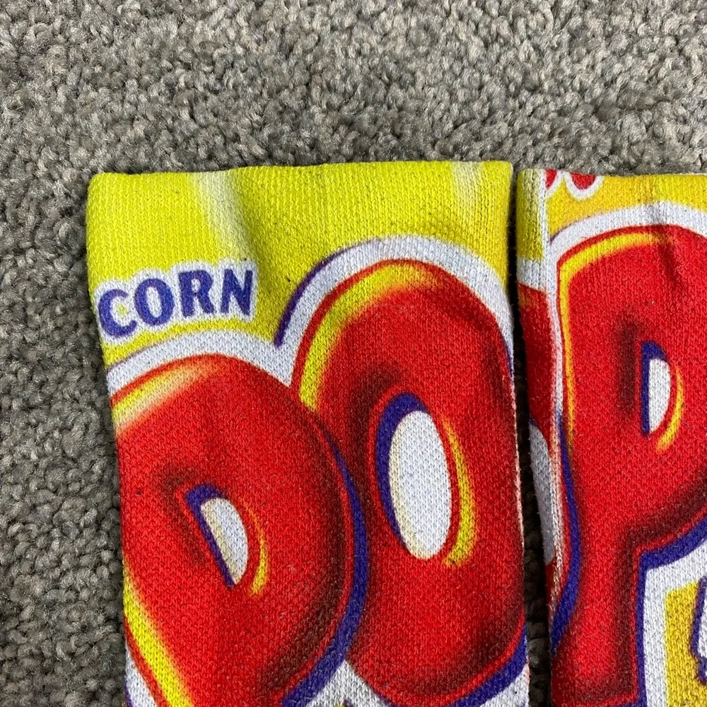 Pop cereal socks!‎